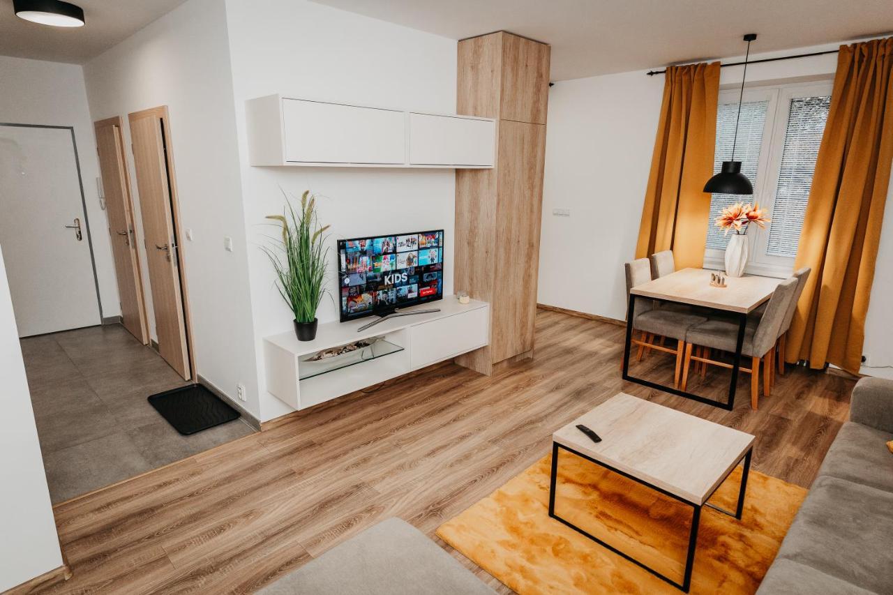Old Town City Center Apartment 2 - Private Parking Included Košice Extérieur photo