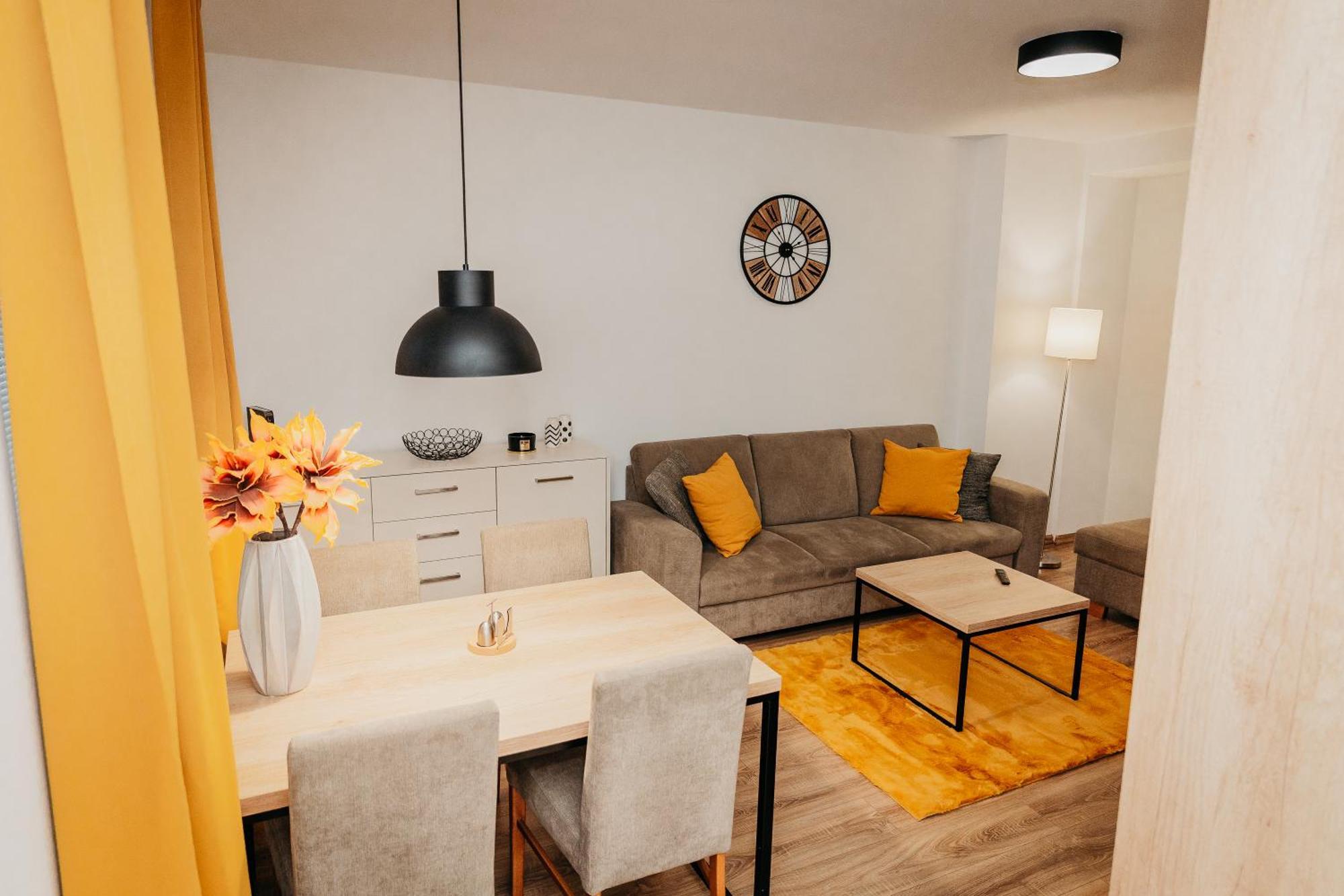 Old Town City Center Apartment 2 - Private Parking Included Košice Extérieur photo