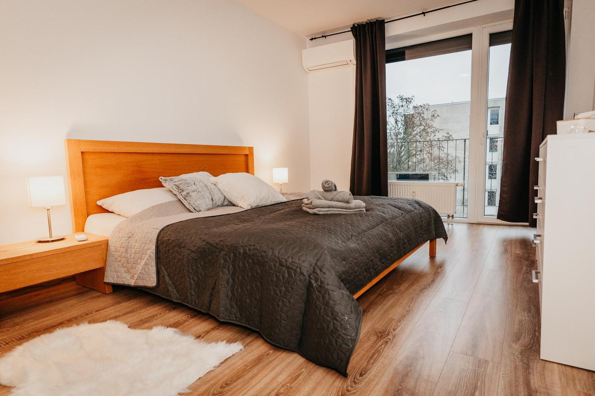 Old Town City Center Apartment 2 - Private Parking Included Košice Extérieur photo